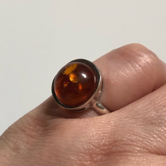 Vintage stamped sterling silver amber cabochon ring sz 6.25 glows - Picture 13 of 13